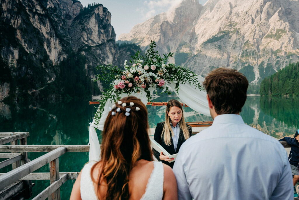 Svatba v Itálii u Lago di Braies