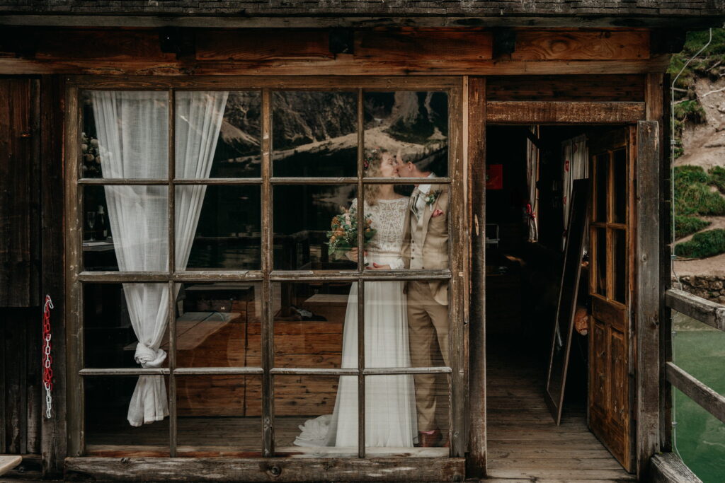 svatba v Itálii u Lago di Braies